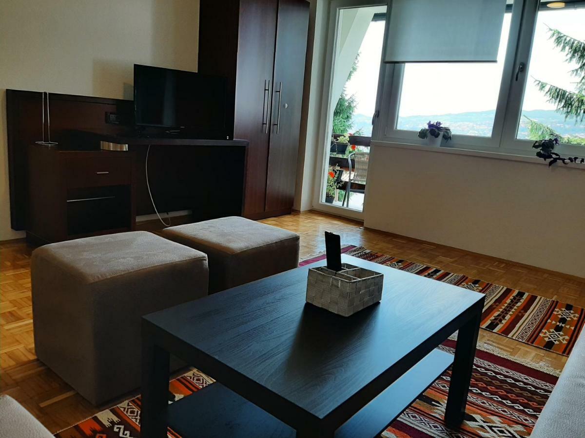 Guesthouse Hill Сараєво Екстер'єр фото